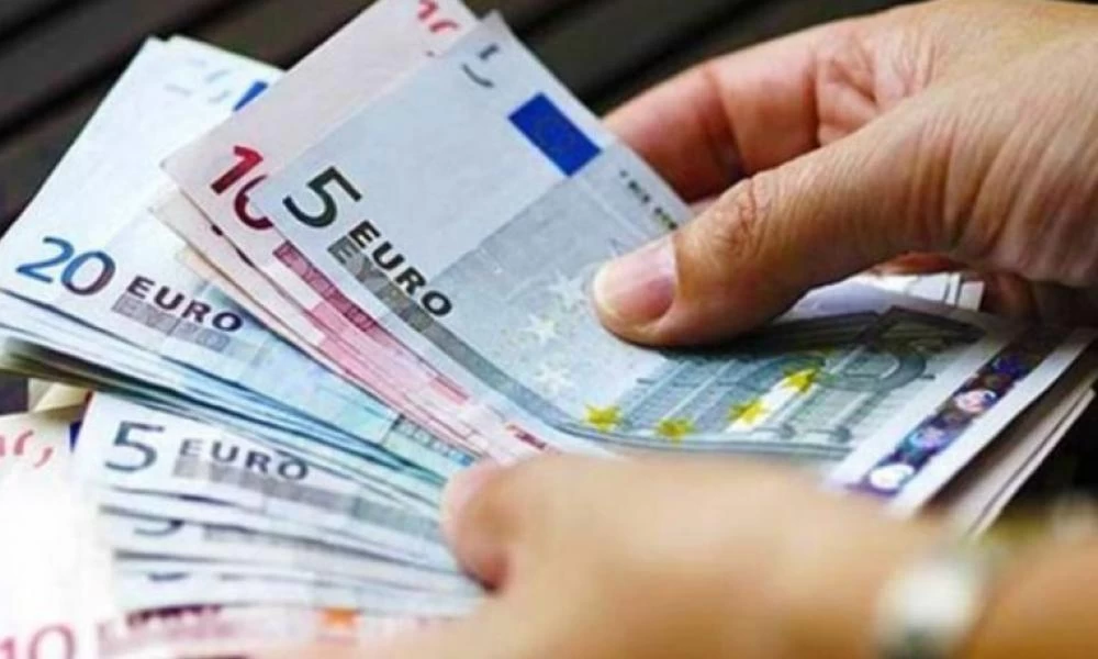 Χαράς ευαγγέλια: Εκτακτο «δώρο» σε συνταξιούχους και υγειονομικούς